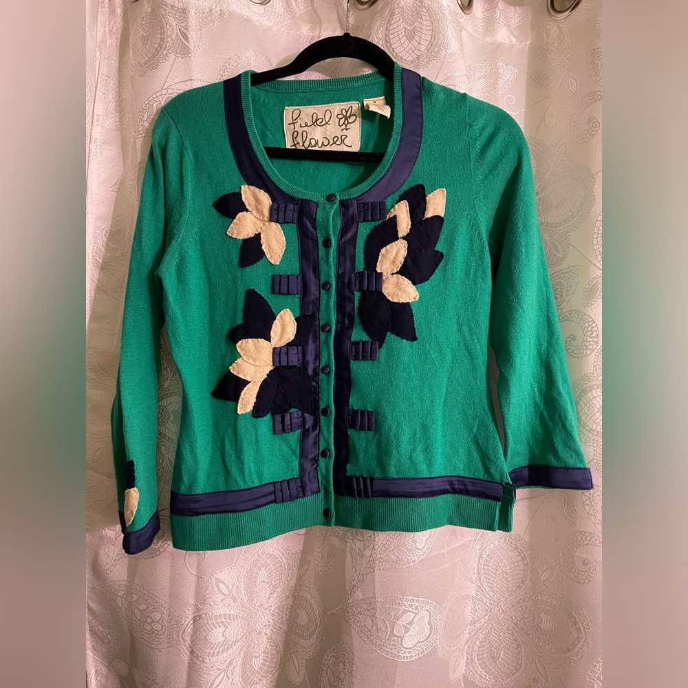 Anthropologie Field Flower Cardigan M Floral Green Remaining Lillies Twee Style